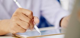 El peligro de las firmas digitales en tablets durante la venta de tiempos compartidos: lo que nadie te explica antes de firmar