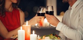 ¿Cuántas cenas románticas o viajes reales sacrificas por un tiempo compartido que no usas? El costo emocional y financiero que nadie te dijo